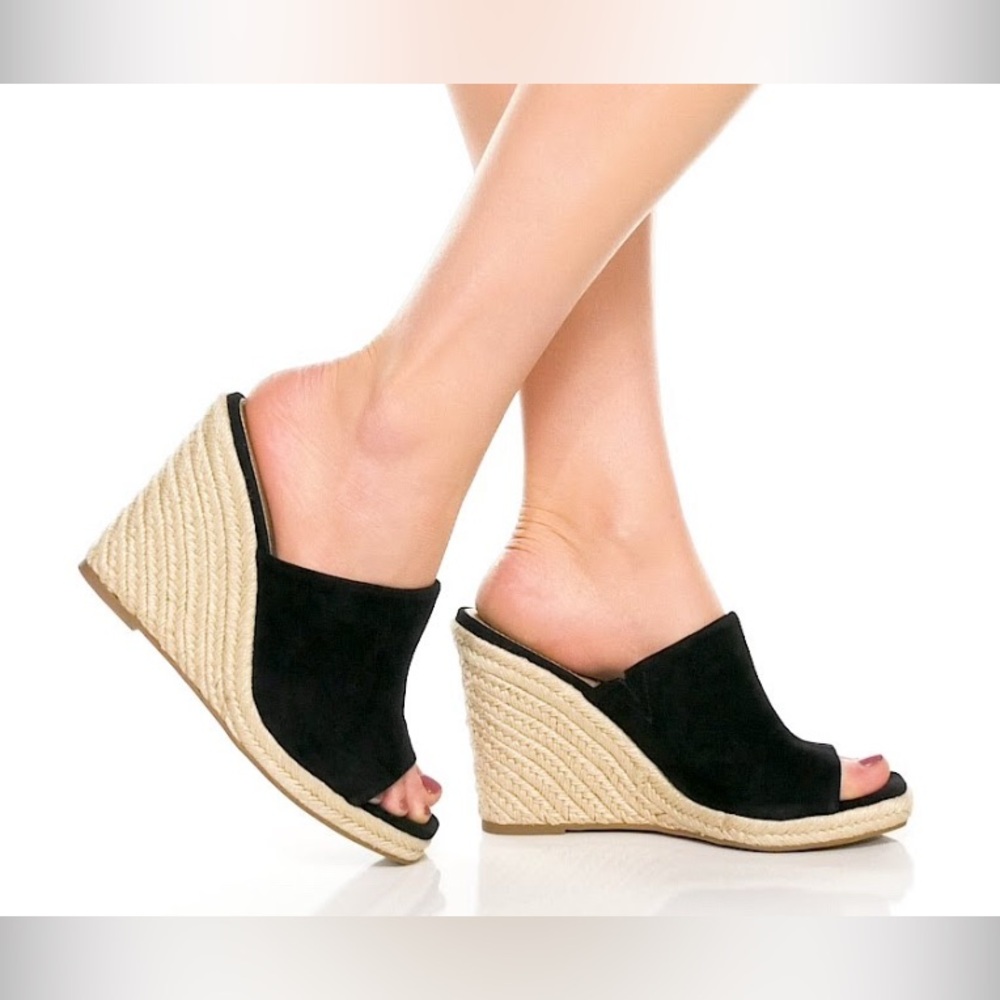Steve Madden Urge Black Wedge Espadrille